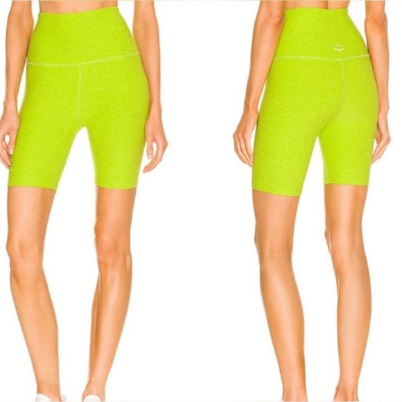 Beyond Yoga Neon Heather Green High Waisted Biker Shorts - Picture 4 of 11